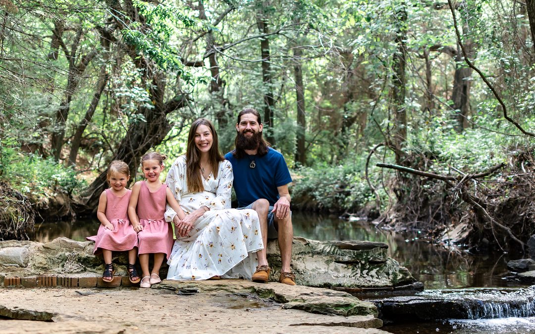 Stone Creek Park – A Family Portrait Session