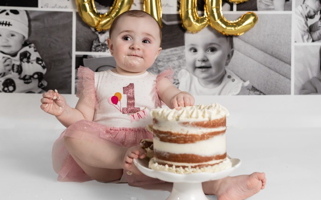 Cake Smash Photographer: Capturing Sweet Moments